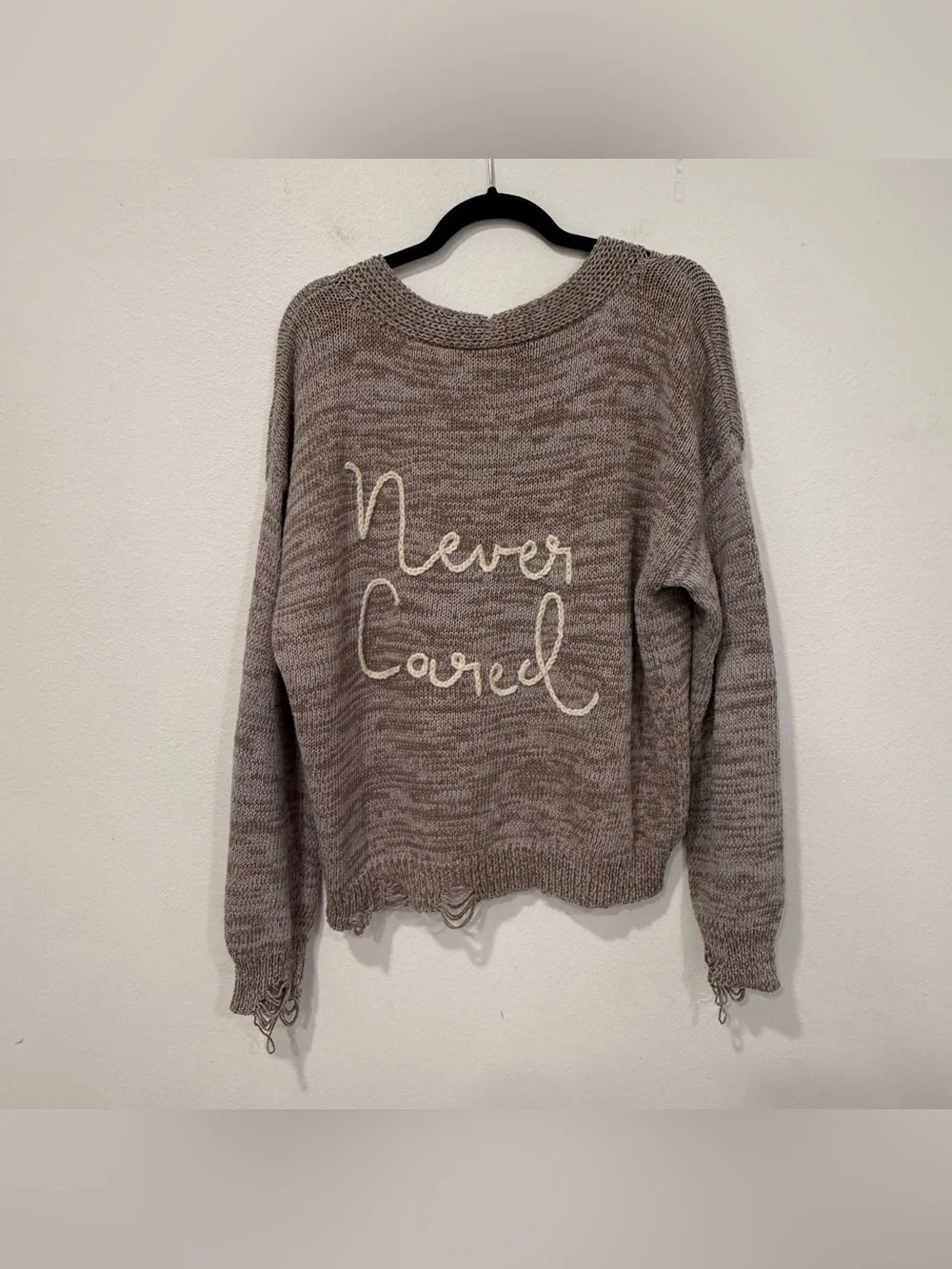 Wildfox Gray Beige Don’t Care Never Cared Distressed Sweater M
